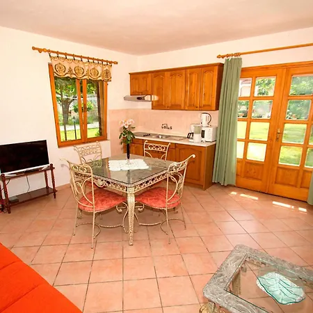 2 Bis 4 P By Interhome * Funtana