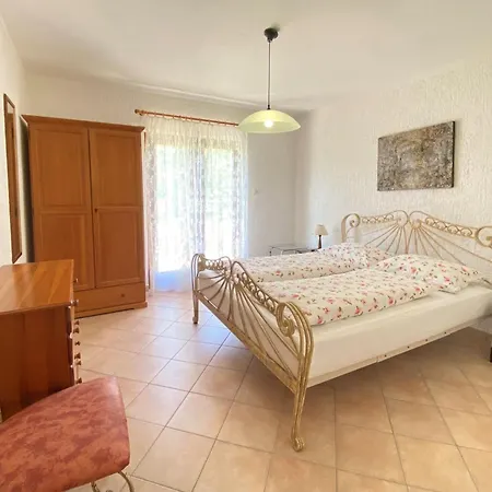 2 Bis 4 P By Interhome بيت للعطل فونتانا